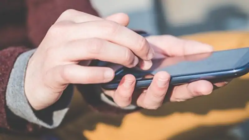 Казахстанцы смогут присваивать имя ребенку посредством СМС