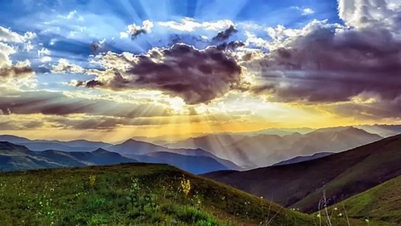 В Астане и 14 областях Казахстана ожидается жара, гроза и пыльная буря