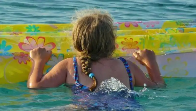 Как уберечь себя в купальный сезон