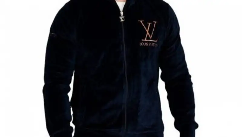 В Астане мужчина не смог наказать химчистку, испортившую костюм за 600 тыс тенге