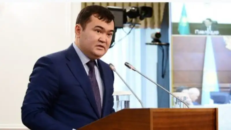 На период паводков ж/д и автодороги Казахстана взяты под постоянный контроль 