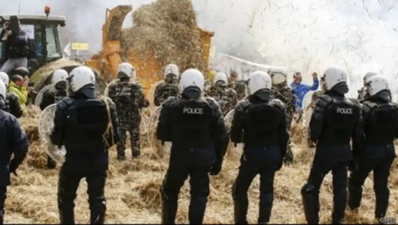 Евросоюз окажет помощь фермерам на 500 млн евро