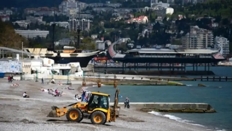 Муниципалитетам Крыма дадут неделю на уборку пляжей