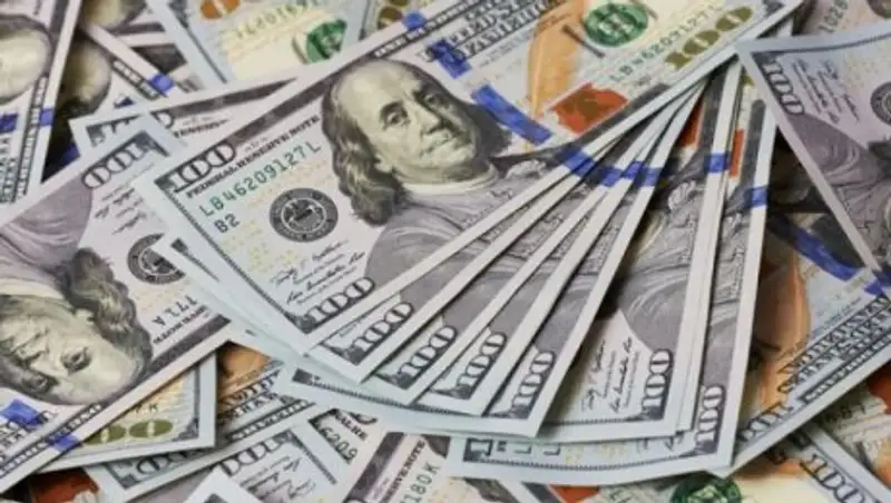 Доллар еще подрос на утренних торгах