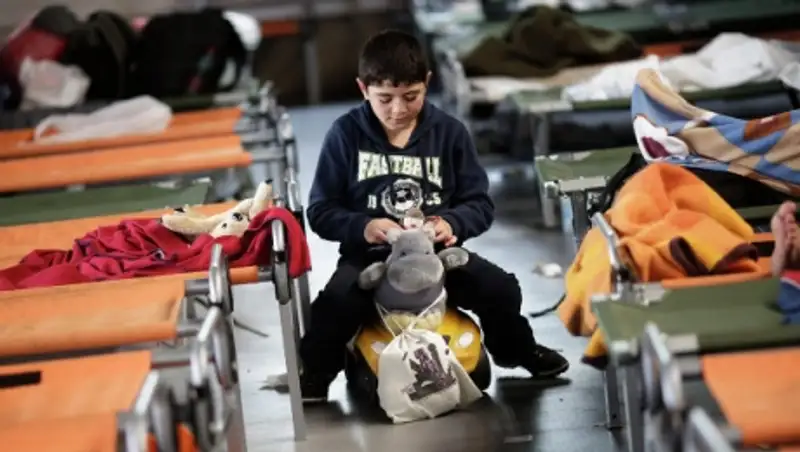 Власти Швейцарии обсуждают возможные меры в связи с притоком беженцев