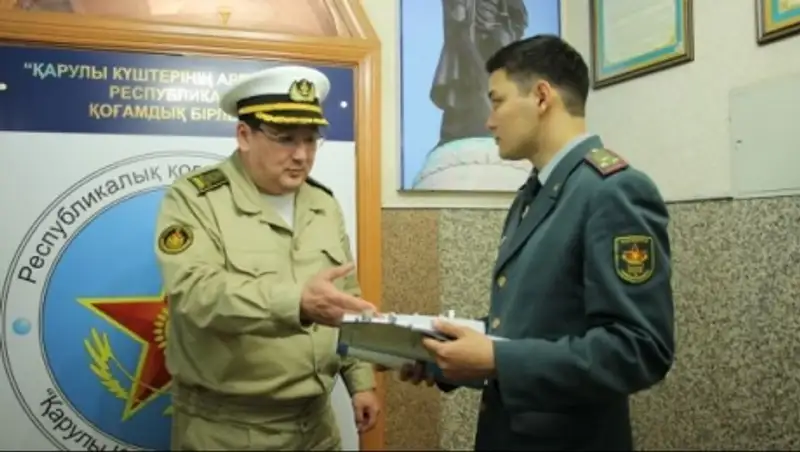 В Казахстане совершенствуют систему воинского учета