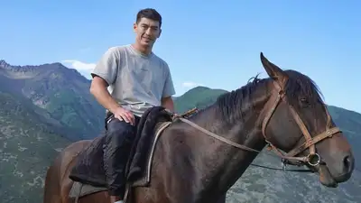 Боксер Бивол опубликовал видео тренировки в горах Кыргызстана, фото - Новости Zakon.kz от 18.09.2023 18:03