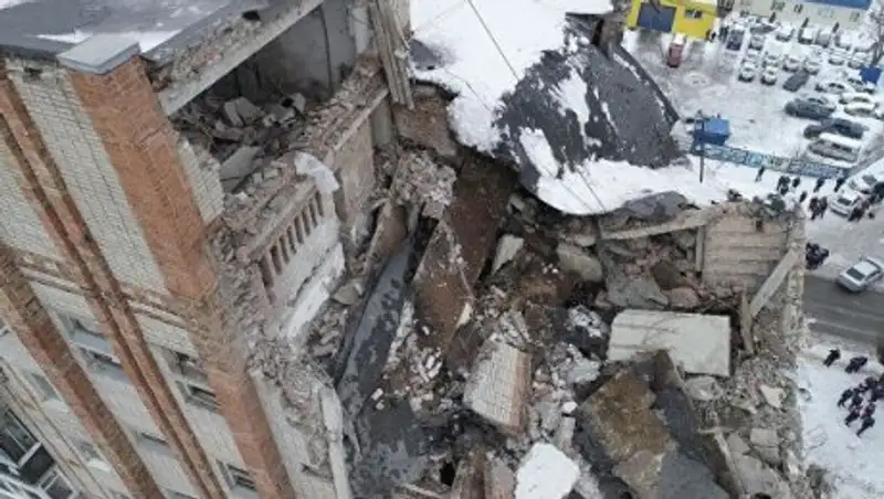 Найдены тела пяти погибших при обрушении дома в Шахтах