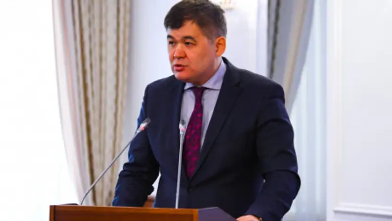Елжан Биртанов назвал один из самых больных вопросов отечественной медицины