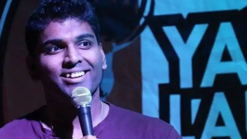 Стендап-комик умер на сцене во время выступления