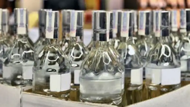 На 888 млн тенге изъято нелегального алкоголя и сигарет в Алматы