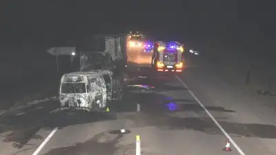 Грузовик и Toyota сгорели после ДТП в СКО: погибли два человека , фото - Новости Zakon.kz от 18.08.2023 10:49