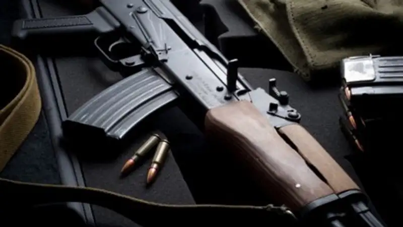 Замглавы МВД поручил полицейским Актобе усилить контроль за оборотом оружия