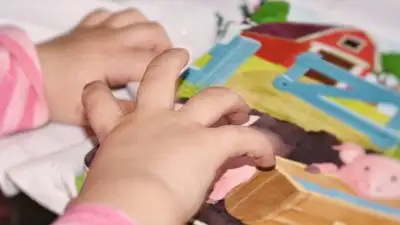 Казахстанцы восхитились таксующей с грудничком женщиной, фото - Новости Zakon.kz от 12.01.2023 10:15