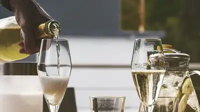 Реаниматолог дал советы, как спасти отравившегося алкоголем, фото - Новости Zakon.kz от 24.12.2022 08:10