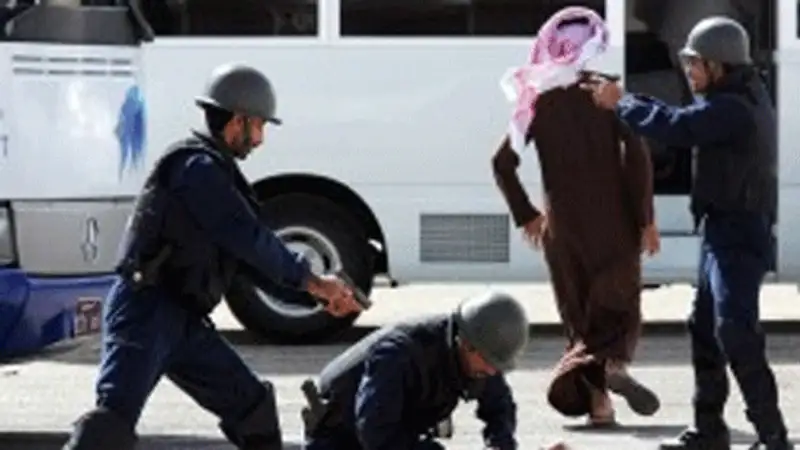 В Эр-Рияде рейды полиции обернулись столкновениями с нелегалами, фото - Новости Zakon.kz от 10.11.2013 17:58