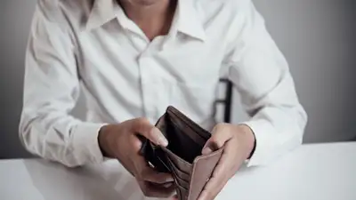 как казахстанцев заставляют платить налоги, фото - Новости Zakon.kz от 22.05.2023 14:54