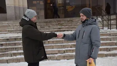 акция благодарности, фото - Новости Zakon.kz от 23.02.2022 09:41