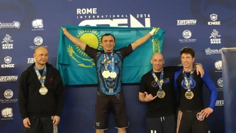 Айдар Махметов завоевал  две золотые медали на чемпионате Европы по джиу-джитсу 