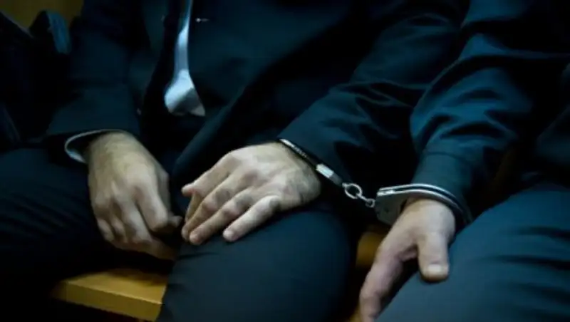 В Алматинской области двое лжеполицейских грабили иностранцев