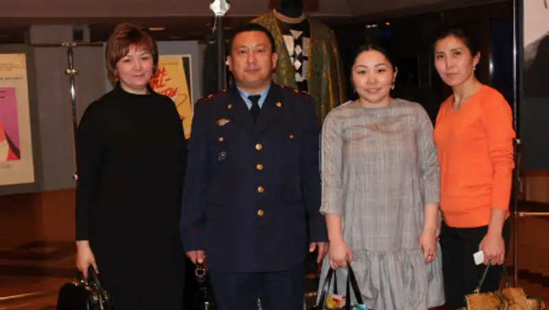 Осужденные женщины побывали на спектакле в театре Алматы