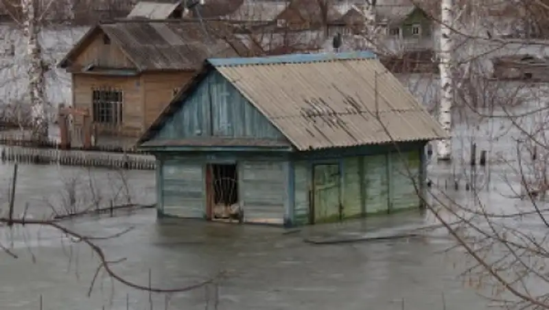 Частичная эвакуация населения началась в Атбасаре из-за весеннего паводка