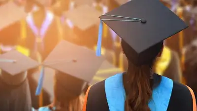 список обладателей стипендии, фото - Новости Zakon.kz от 28.12.2021 19:36