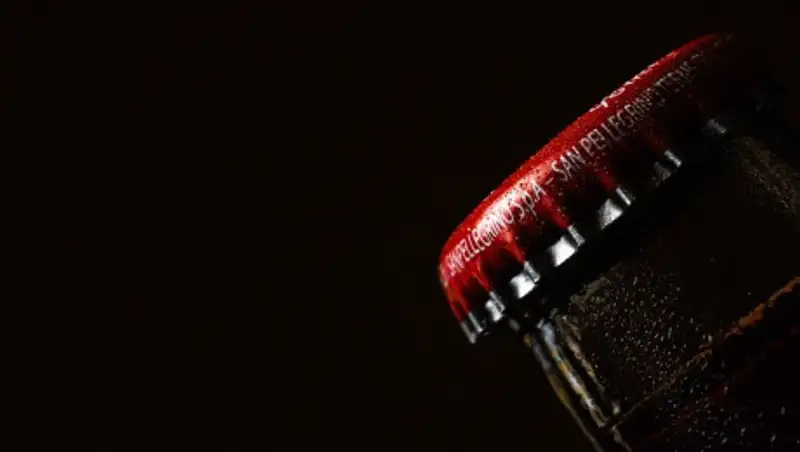 Запрет на продажу алкоголя и табака снимают в Южной Африке