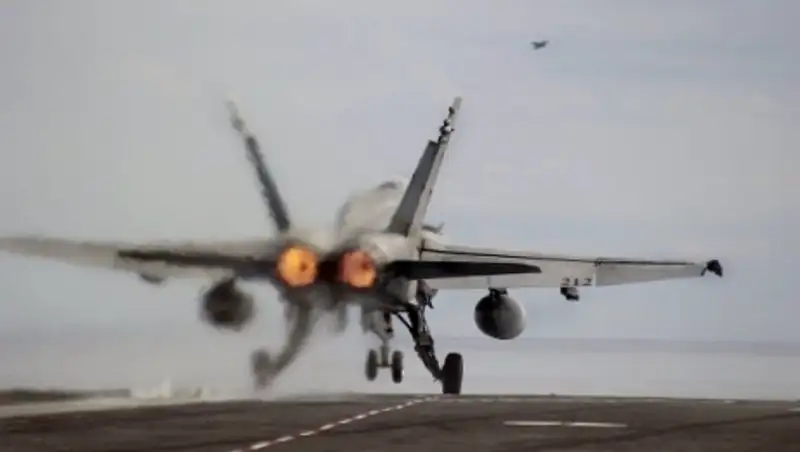 Коалиция США впервые за 10 дней нанесла несколько авиаударов в Сирии