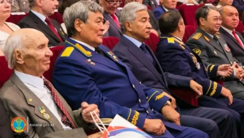 70-летие сегодня отмечает первый казахстанский космонавт Тохтар Аубакиров