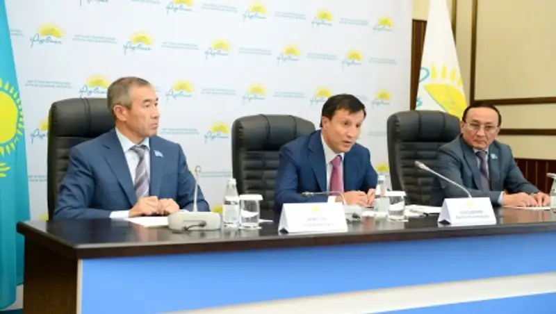 Аким Астаны ждет от инициативной молодежи предложений по развитию столицы