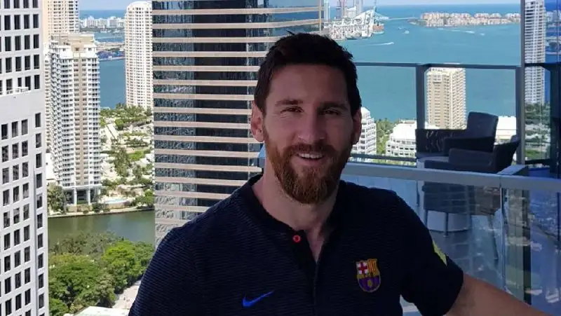 Мэрия Барселоны издала постановление о сносе отеля Месси