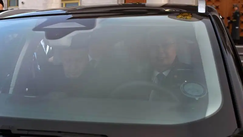 Эрдоган подарил Токаеву электромобиль, фото - Новости Zakon.kz от 03.11.2023 18:04