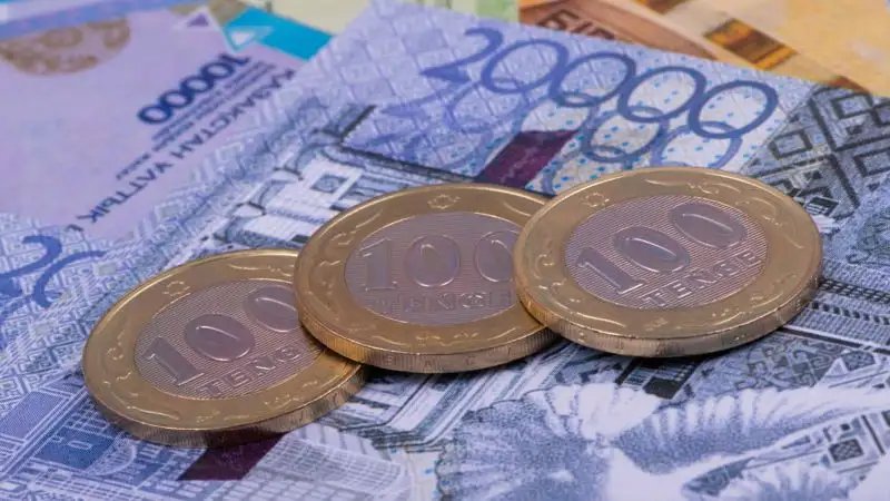 Хищение 643 млн тенге: дело бухгалтера филиала "Казахтелеком" передали в суд