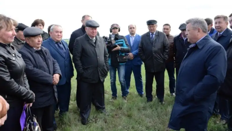 Сергей Кулагин ознакомился с ходом посевной кампании Бурабайского района