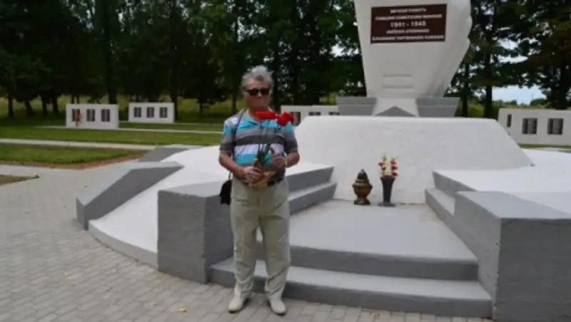 Житель Усть-Каменогорска отыскал в Литве могилу отца, погибшего в войну