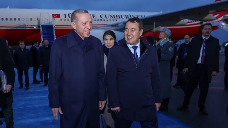 Реджеп Тайип Эрдоган прилетел в Астану, фото - Новости Zakon.kz от 02.11.2023 18:00