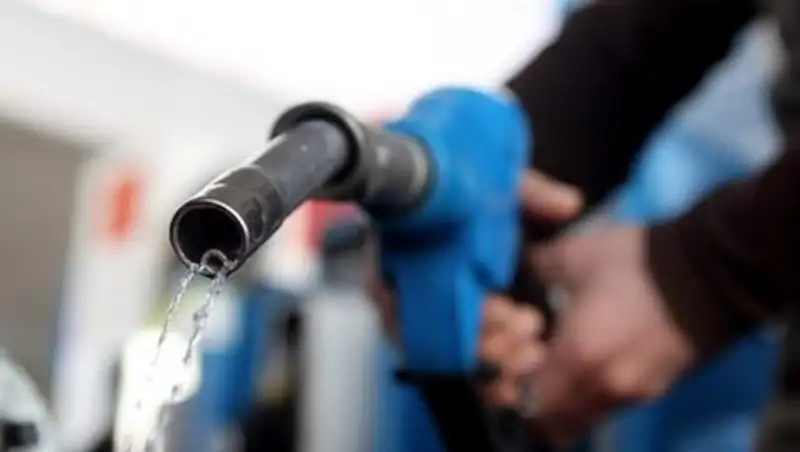 Бозумбаев: В конце ноября ожидается коррекция цены на бензин