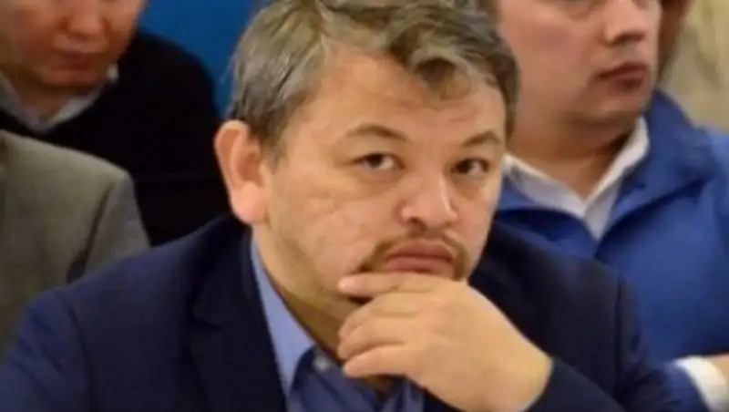 А. Избаиров: Президент не говорил о законодательном запрете ношения бороды и черных одеяний