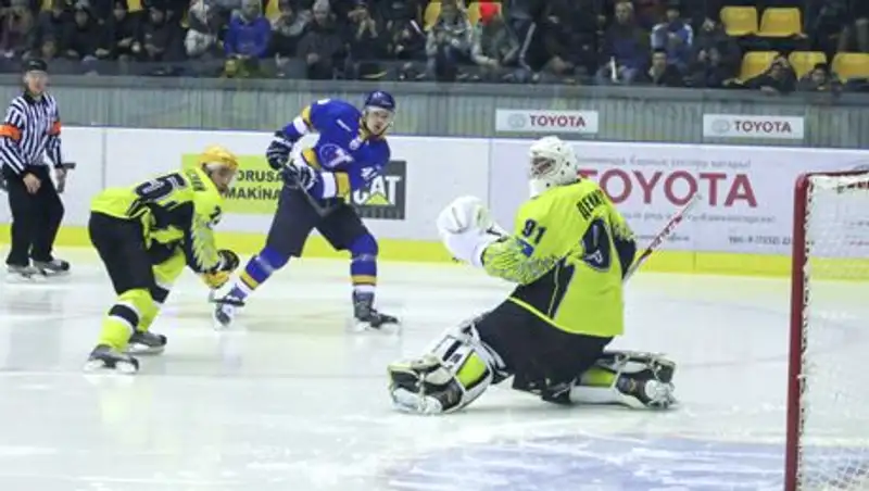 ХК «Казцинк-Торпедо» разгромил «Сарыарку»