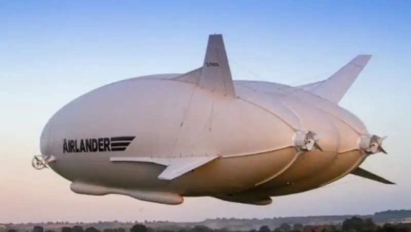 Крупнейшее воздушное судно в мире потерпело крушение в Англии
