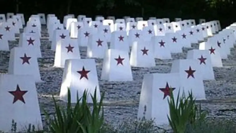 На востоке Польши осквернено кладбище советских солдат