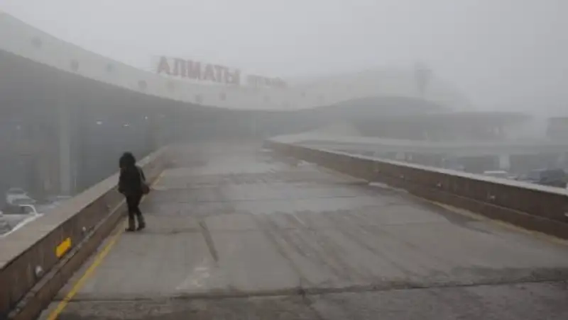 Четыре авиарейса задержаны в Международном аэропорту Алматы