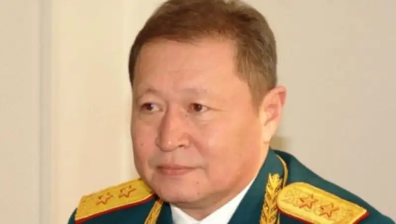 Экс-главе КНБ Дутбаеву сократили тюремный срок