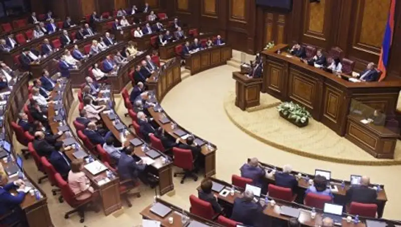 Президент Армении распустил парламент