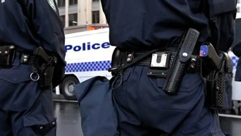 В Австралии задержали мальчика, проехавшего за рулем 1300 км