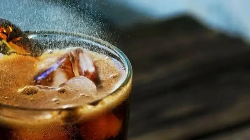 Какие продукты могут серьезно навредить здоровью детей и подростков