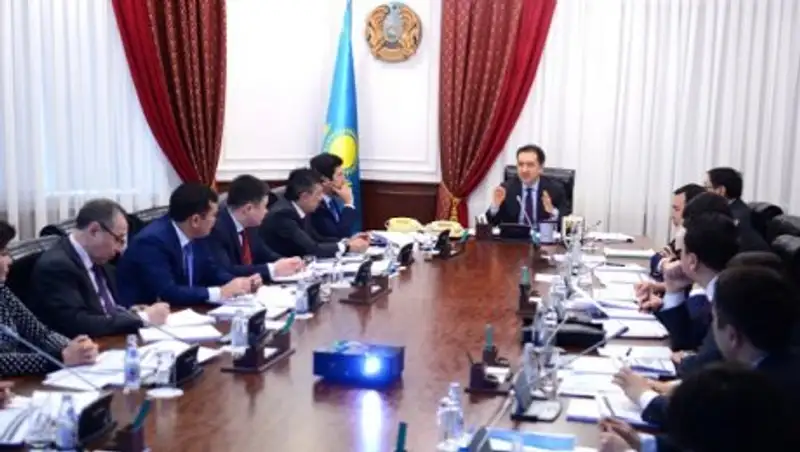 Сагинтаев провел заседание экспертного совета по вопросам экономики