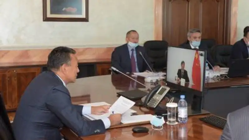 Руководители железных дорог РК и КНР отметили позитивную динамику