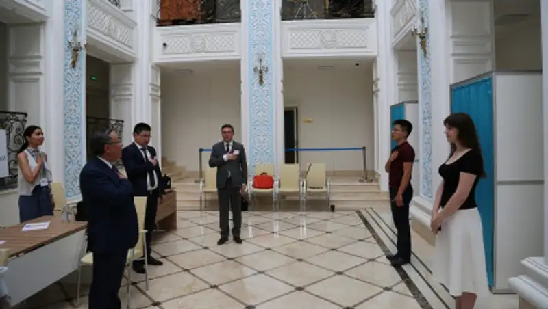 В Москве началось голосование на выборах Президента РК